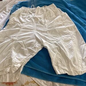 Free People white low crotch capris